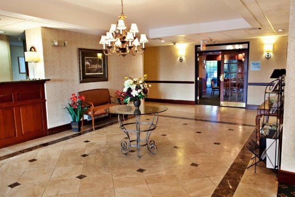 Holiday Inn Express Breaux Bridge image 9