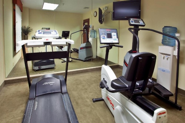 Holiday Inn Express Breaux Bridge image 8